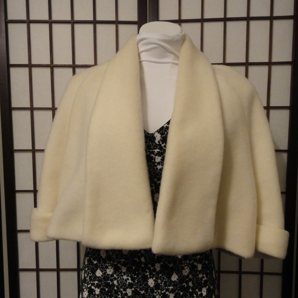 Rhapsody Elbow Sleeve Fleece Waist Length Jacket - Picture 10 of 10